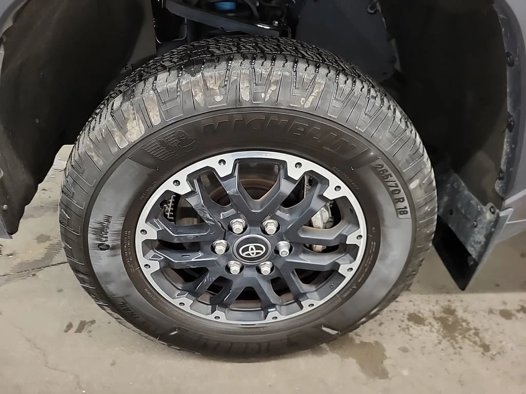 Toyota Tundra * SR CREW CAB STD BED * CARFAX * ��� ������������  | Mobile.bg � ����������� 17