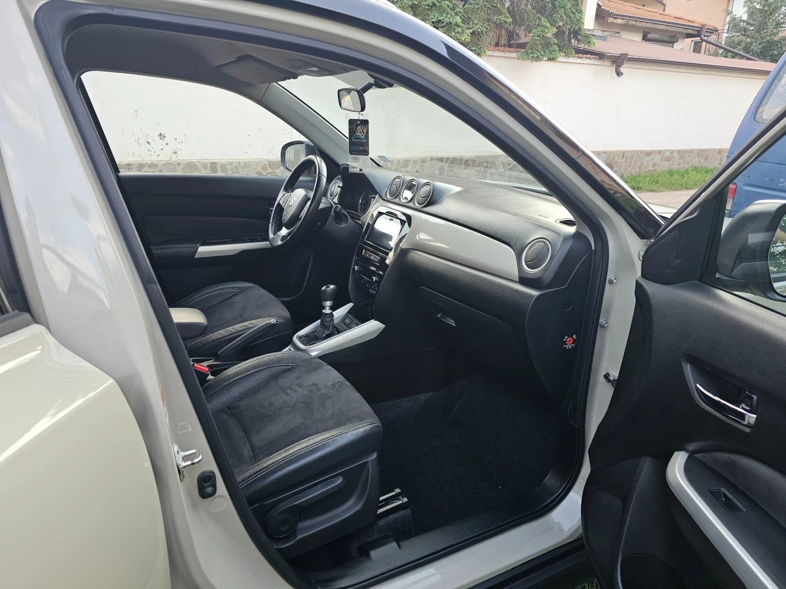 Suzuki Vitara Dis Cam LED 4х2 - изображение 3