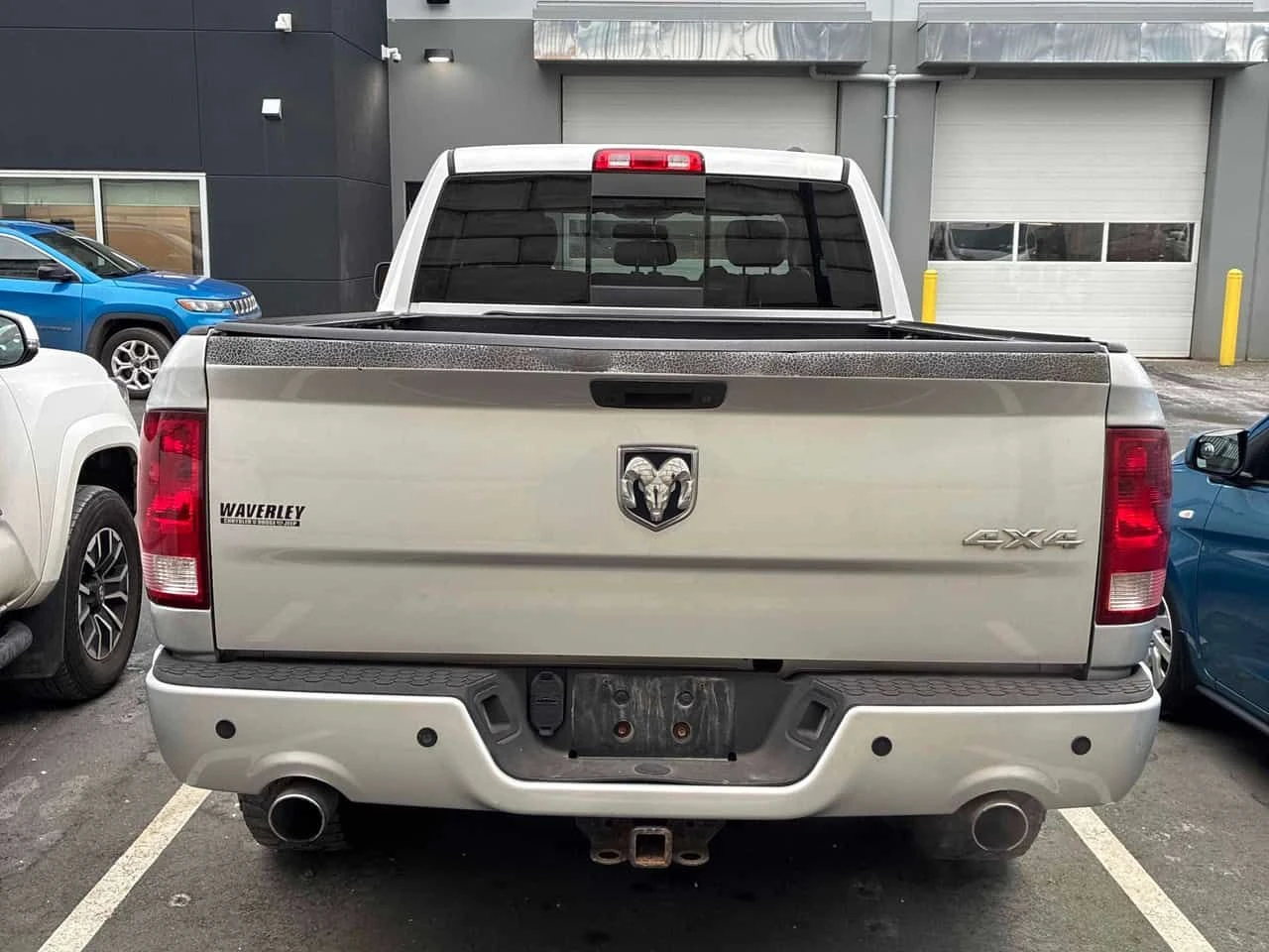 Dodge RAM 1500 * Sport * PANO* ПОДГРЕВ* KEYLESS* , снимка 4 - Автомобили и джипове - 53799674