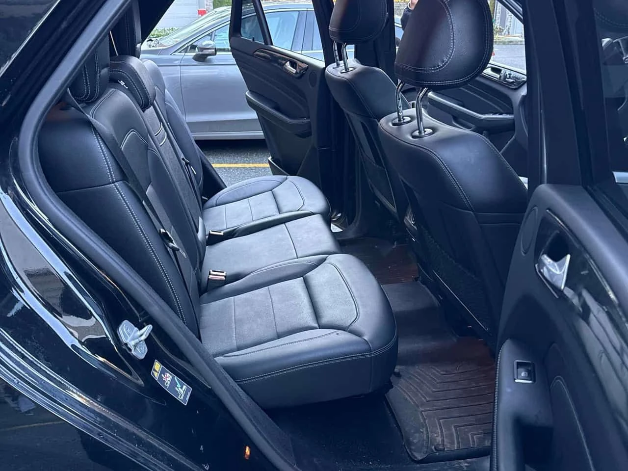 Mercedes-Benz ML 350  BlueTEC /HARMAN KARDON / 360 , снимка 11 - Автомобили и джипове - 54001019