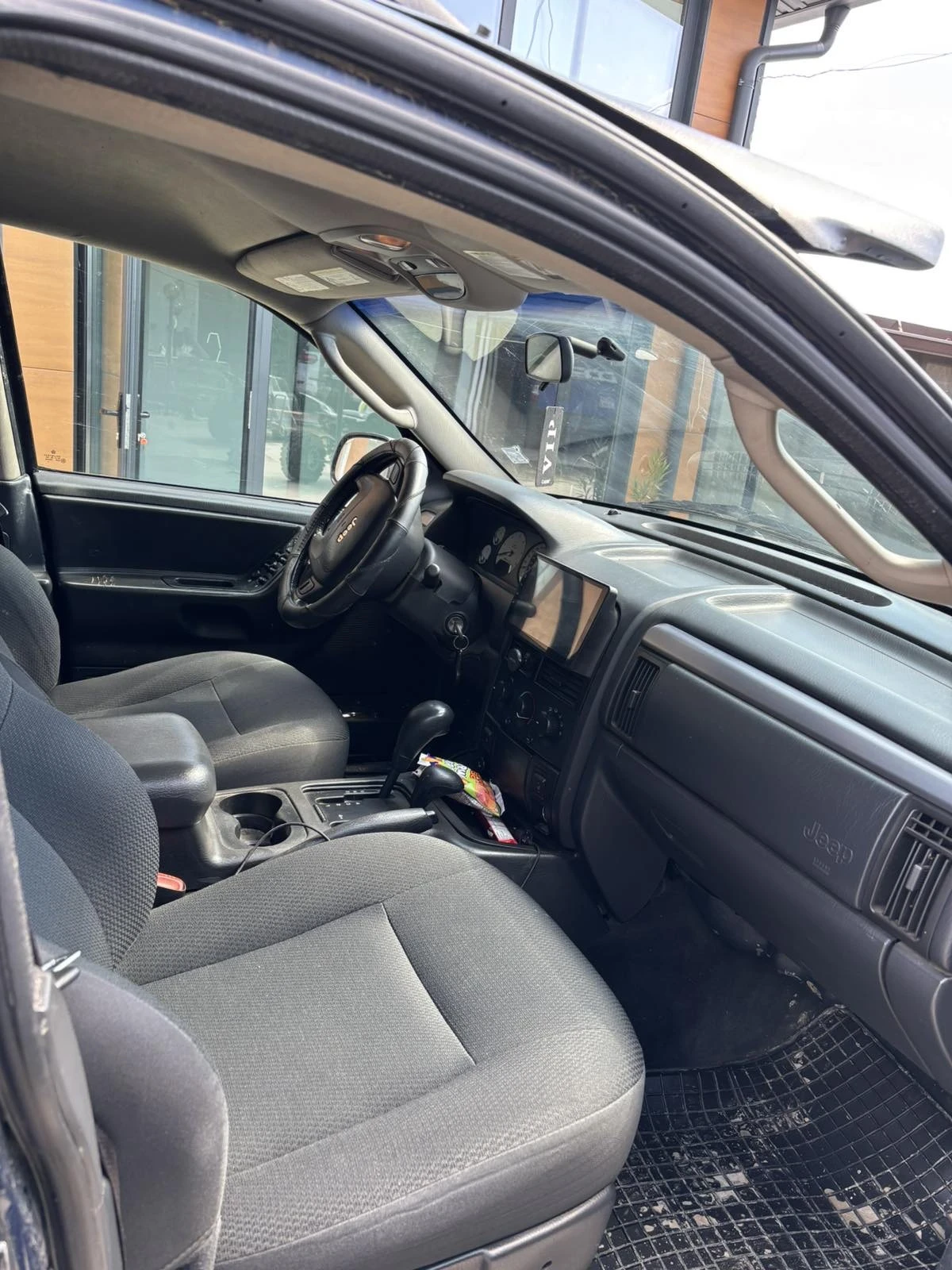 Jeep Grand cherokee 2.7 Quadra Drive  ??ЛИЗИНГ??, снимка 9 - Автомобили и джипове - 54115932