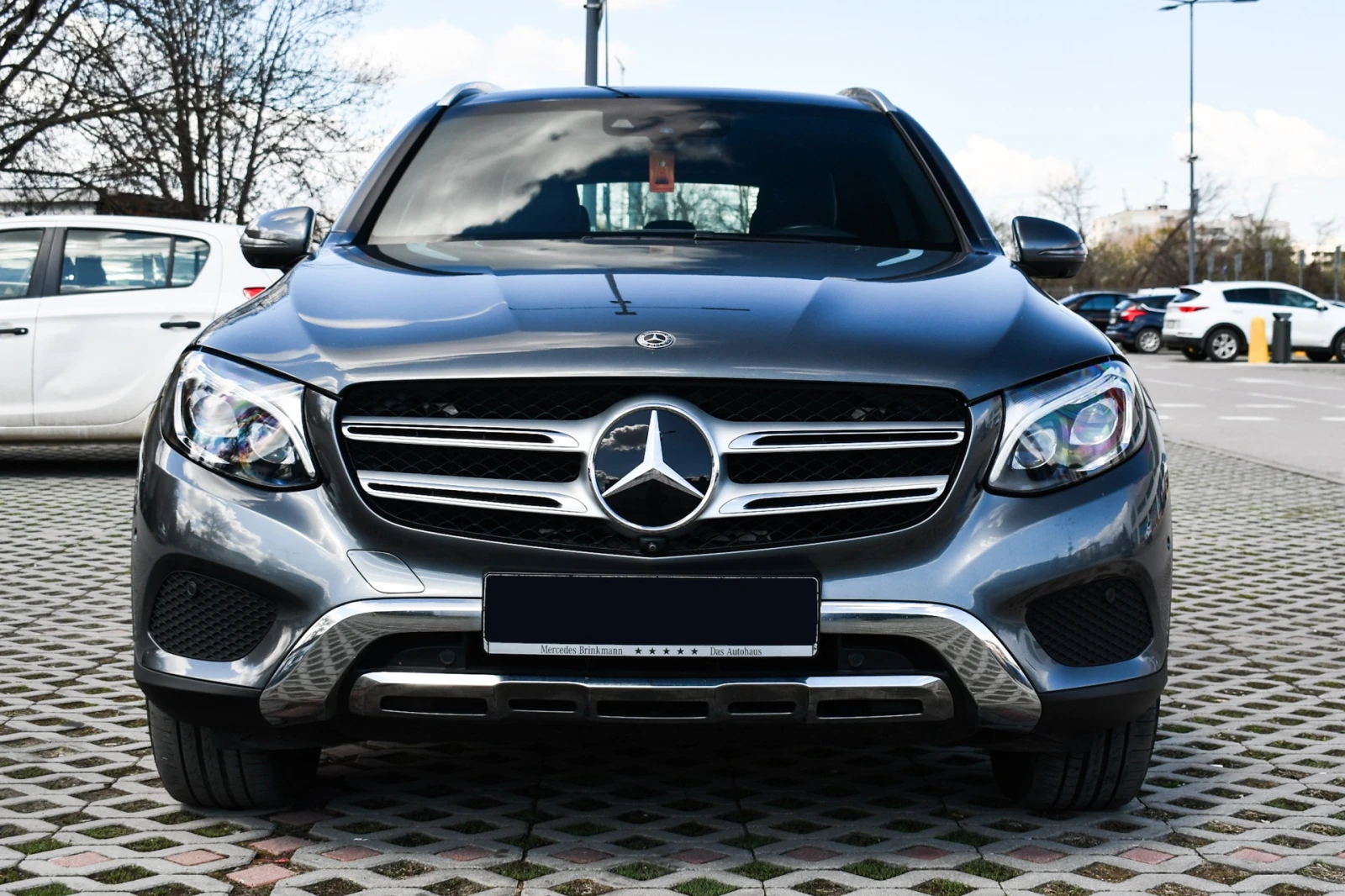 Mercedes-Benz GLC 350 AIRMATIC+ Distronic plus+ OFFROAD+ 4 Matic, снимка 2 - Автомобили и джипове - 54196703
