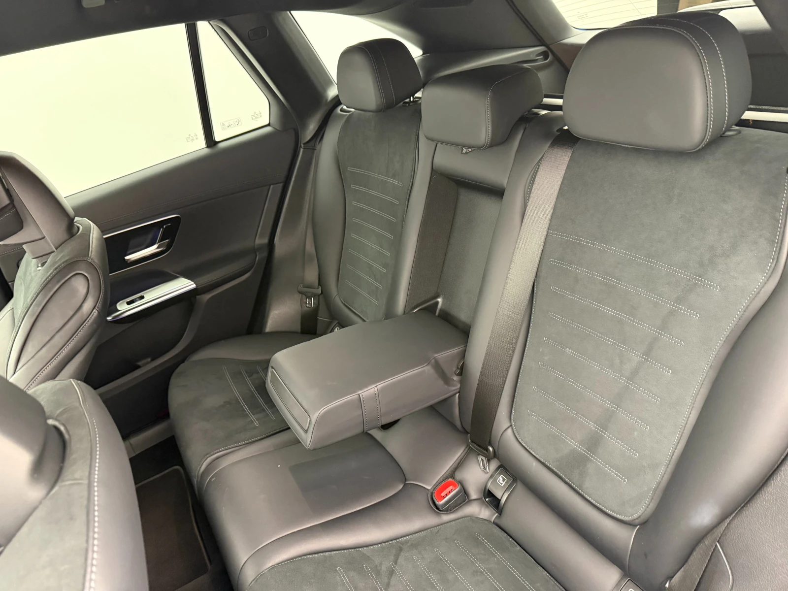 Mercedes-Benz GLC 220 4MATIC Off-Roader, снимка 12 - Автомобили и джипове - 54428938