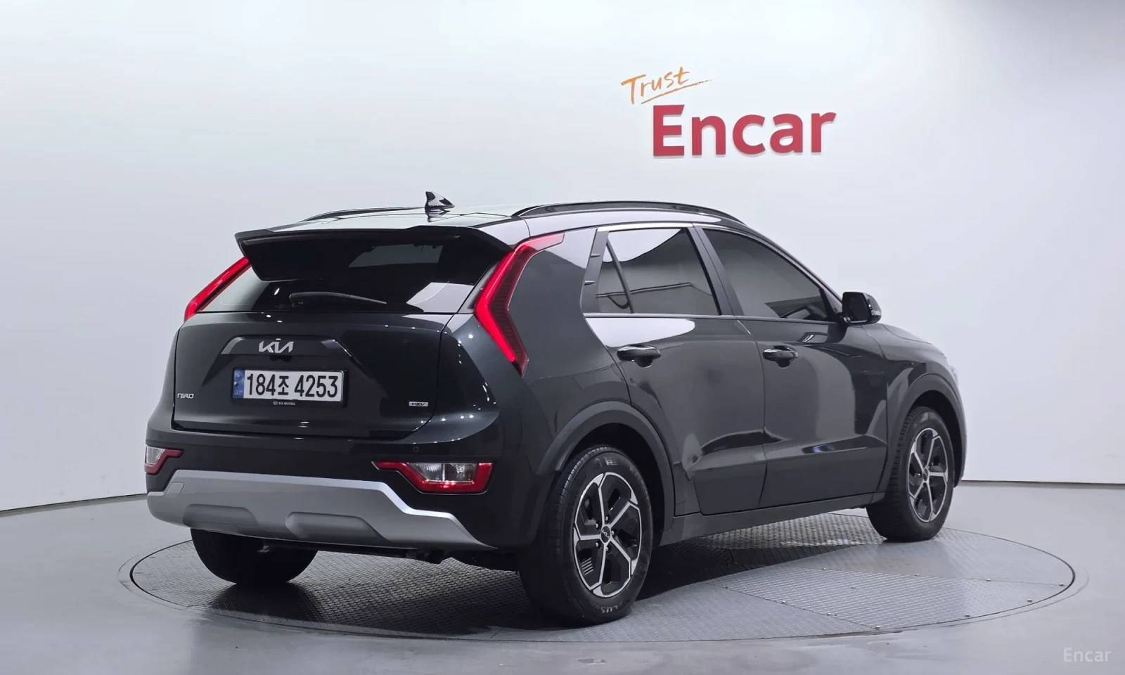 Kia Niro, снимка 2 - Автомобили и джипове - 55218819