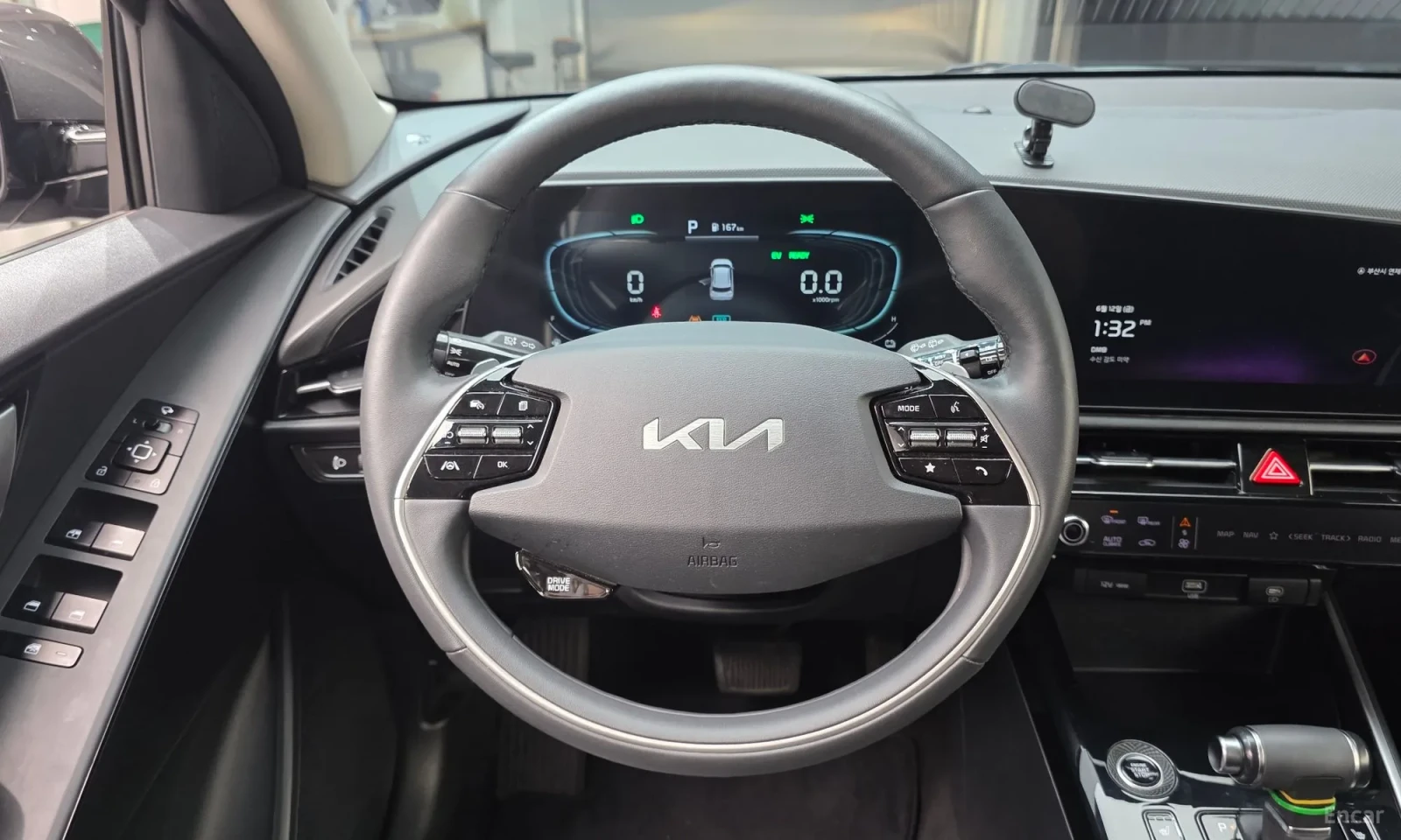 Kia Niro, снимка 14 - Автомобили и джипове - 55218819