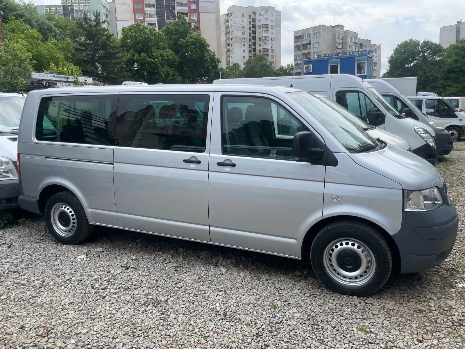 VW Transporter T5 - 2.5 TDi - изображение 2