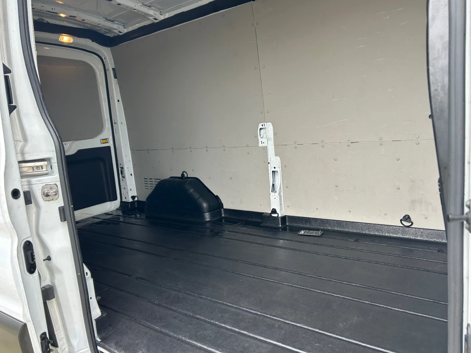 Ford Transit 2.0d 131kc euro6  - изображение 5