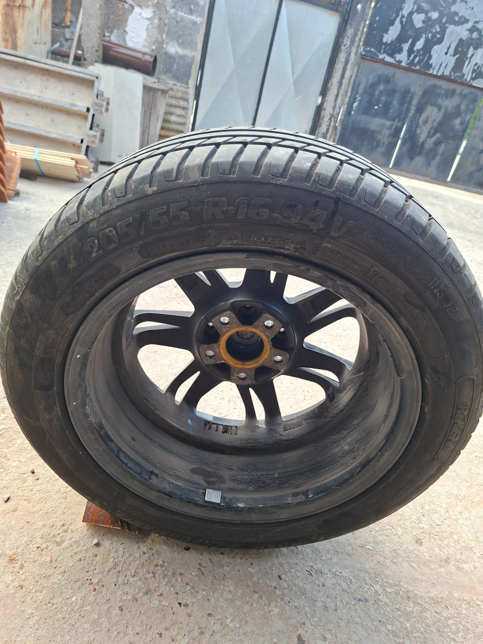 Гуми с джанти Riken 205/55R16, снимка 2 - Гуми и джанти - 54376801
