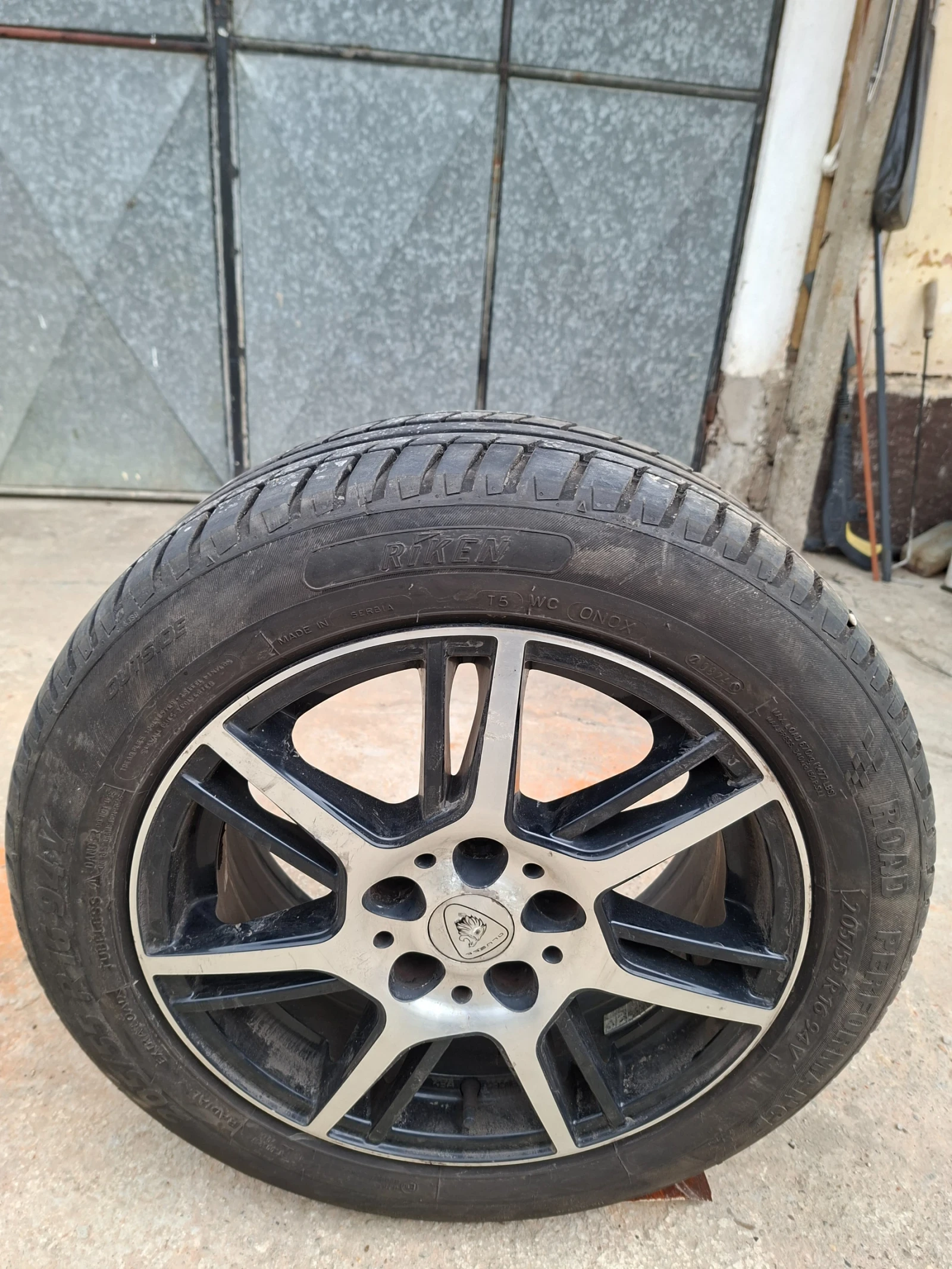 Гуми с джанти Riken 205/55R16, снимка 3 - Гуми и джанти - 54376801