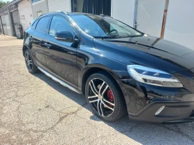 Volvo V40 Cross Country 2.4, снимка 2
