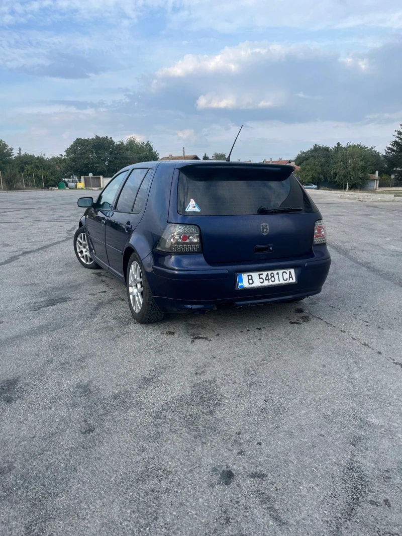 VW Golf 1.8t, снимка 3 - Автомобили и джипове - 47388424