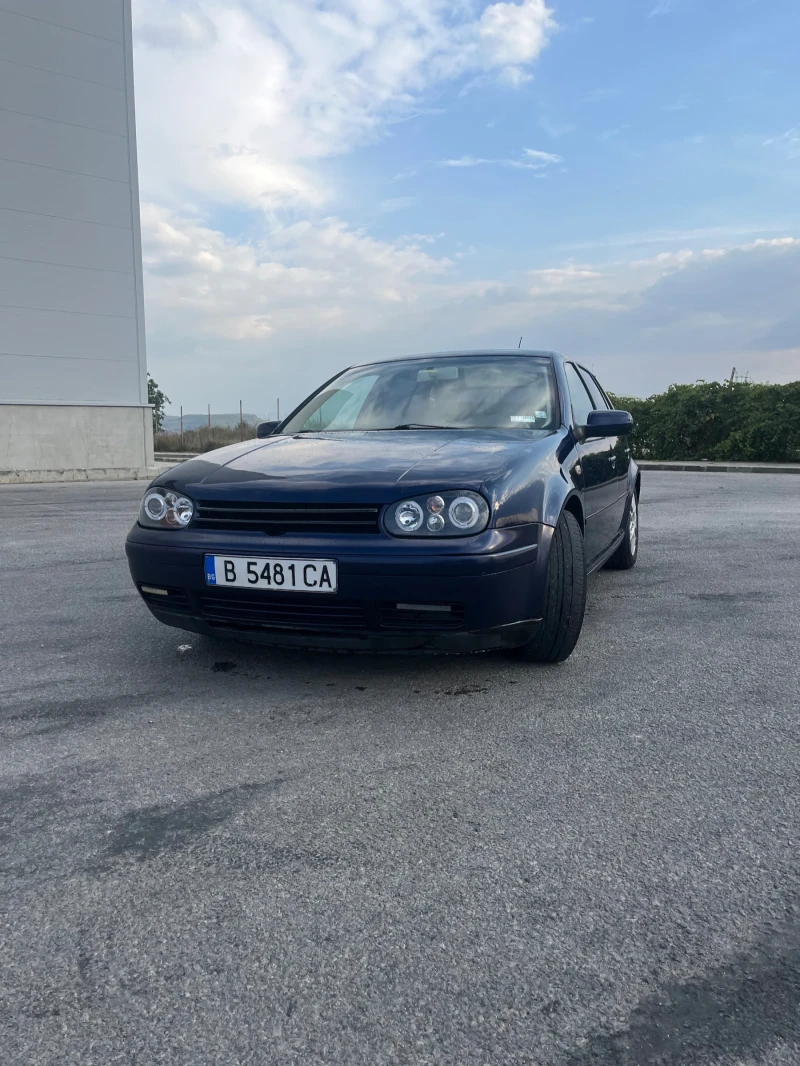 VW Golf 1.8t, снимка 5 - Автомобили и джипове - 47388424