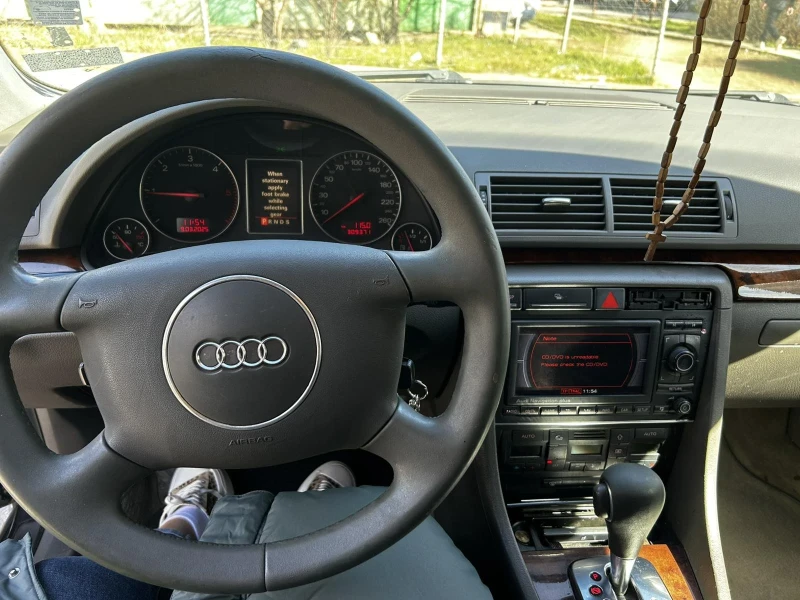 Audi A4 Авант, снимка 10 - Автомобили и джипове - 49421857