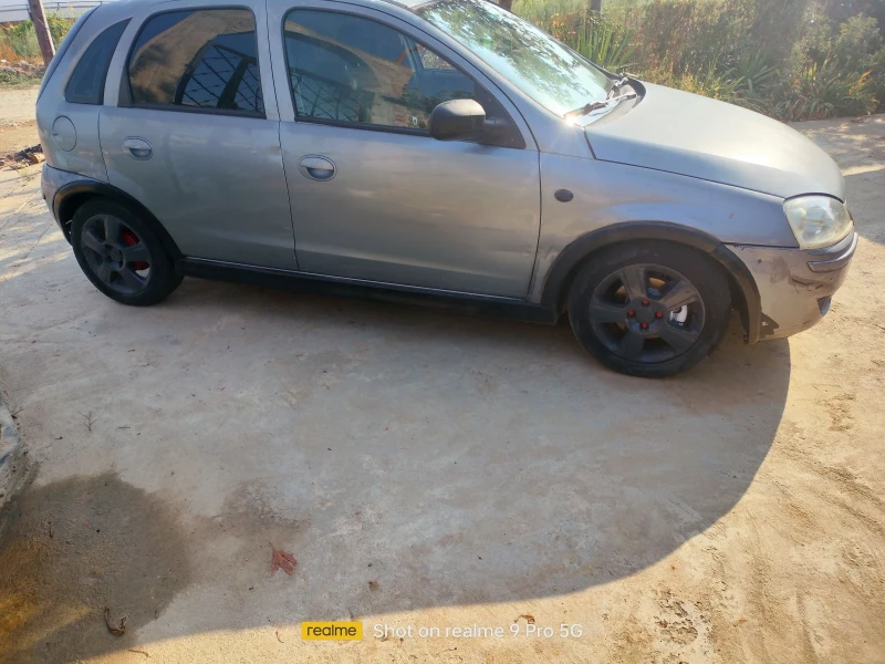 Opel Corsa, снимка 1 - Автомобили и джипове - 49512513