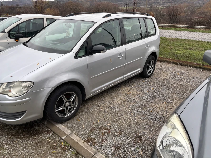 VW Touran 1.9tdi 6+ 1, снимка 2 - Автомобили и джипове - 52195254