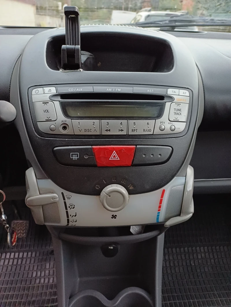Peugeot 107, снимка 5 - Автомобили и джипове - 51684026