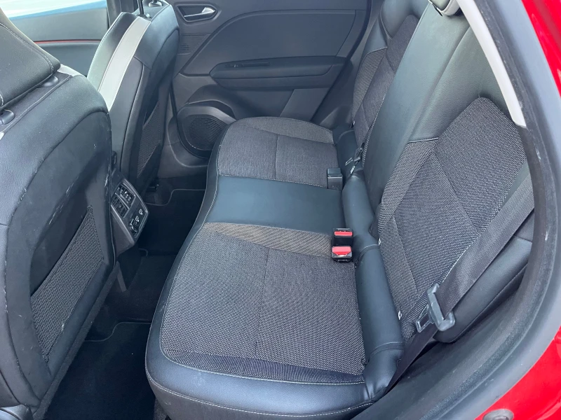 Renault Captur E-tech Hybrid 1.6, снимка 8 - Автомобили и джипове - 52170691