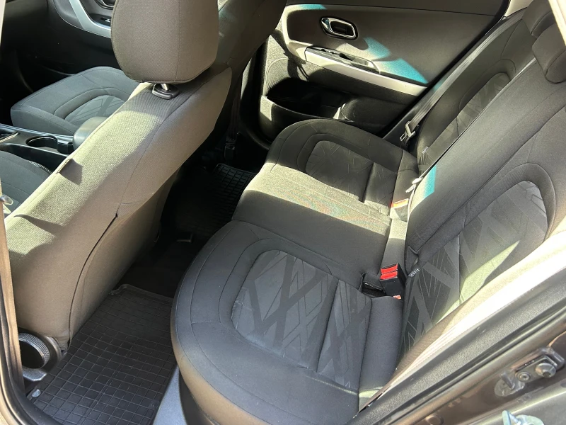 Kia Ceed 1.6CRDI 128K, снимка 10 - Автомобили и джипове - 52277993