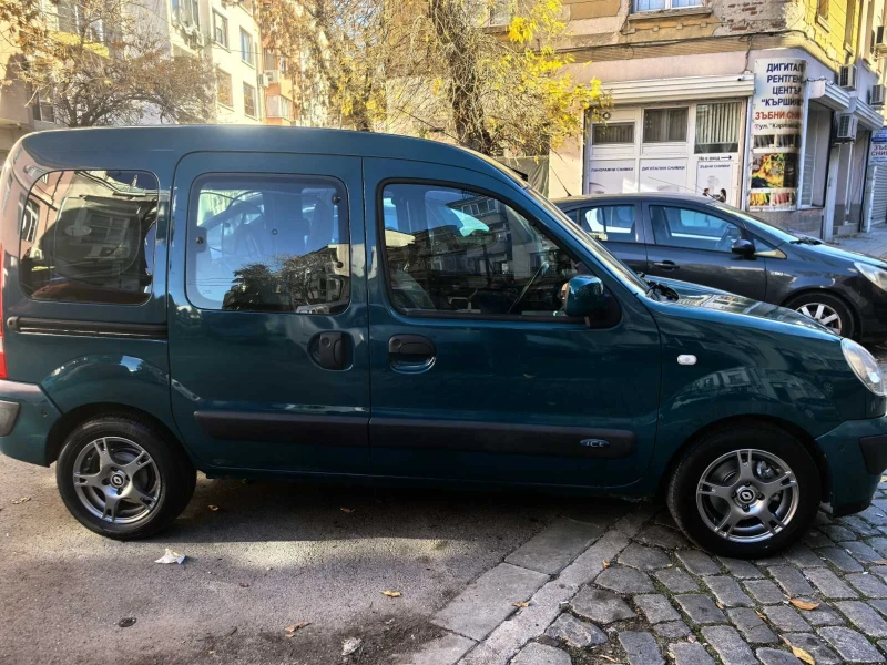 Renault Kangoo 1.2, снимка 3 - Автомобили и джипове - 52341954