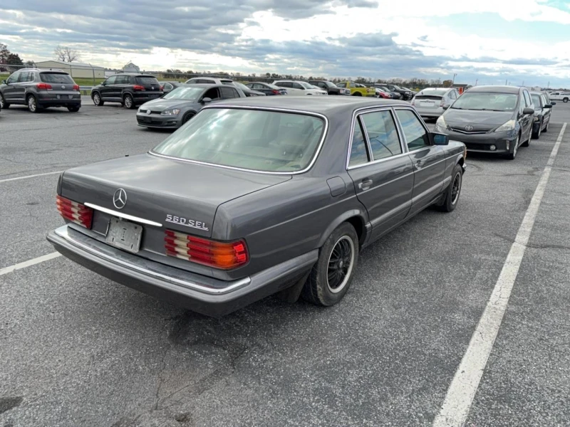 Mercedes-Benz 560 SEL, снимка 4 - Автомобили и джипове - 52584434