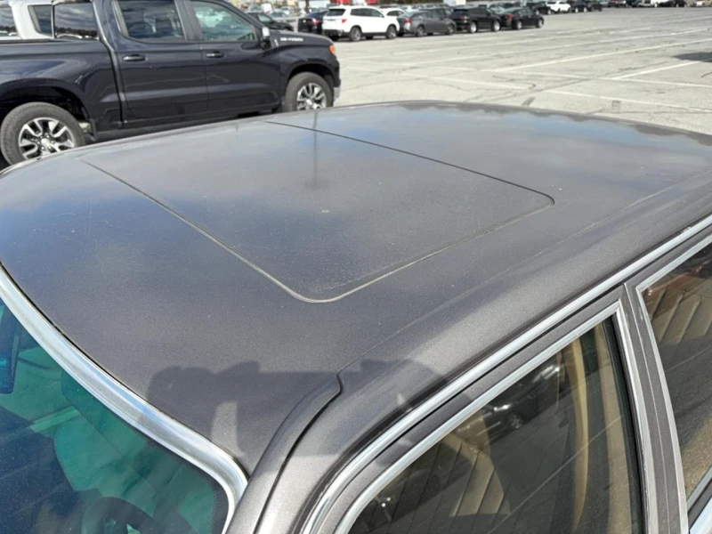 Mercedes-Benz 560 SEL, снимка 9 - Автомобили и джипове - 52584434