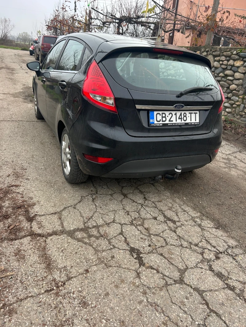 Ford Fiesta 1.6 ДИЗЕЛ, снимка 5 - Автомобили и джипове - 52624397