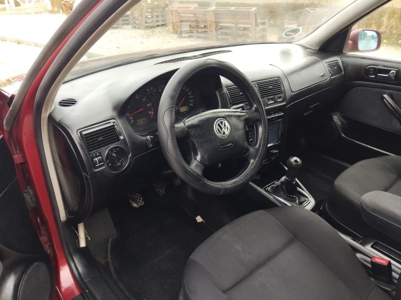 VW Golf 1.6//БЕНЗИН//, снимка 17 - Автомобили и джипове - 52938198