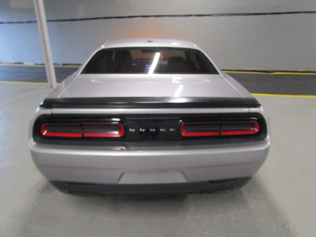 Dodge Challenger R/T, снимка 5 - Автомобили и джипове - 47501278