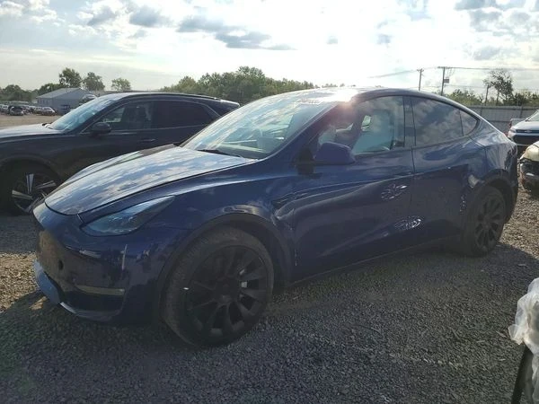 Tesla Model Y, снимка 2 - Автомобили и джипове - 56082547