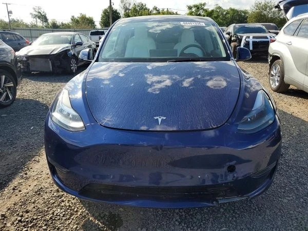 Tesla Model Y, снимка 6 - Автомобили и джипове - 56082547