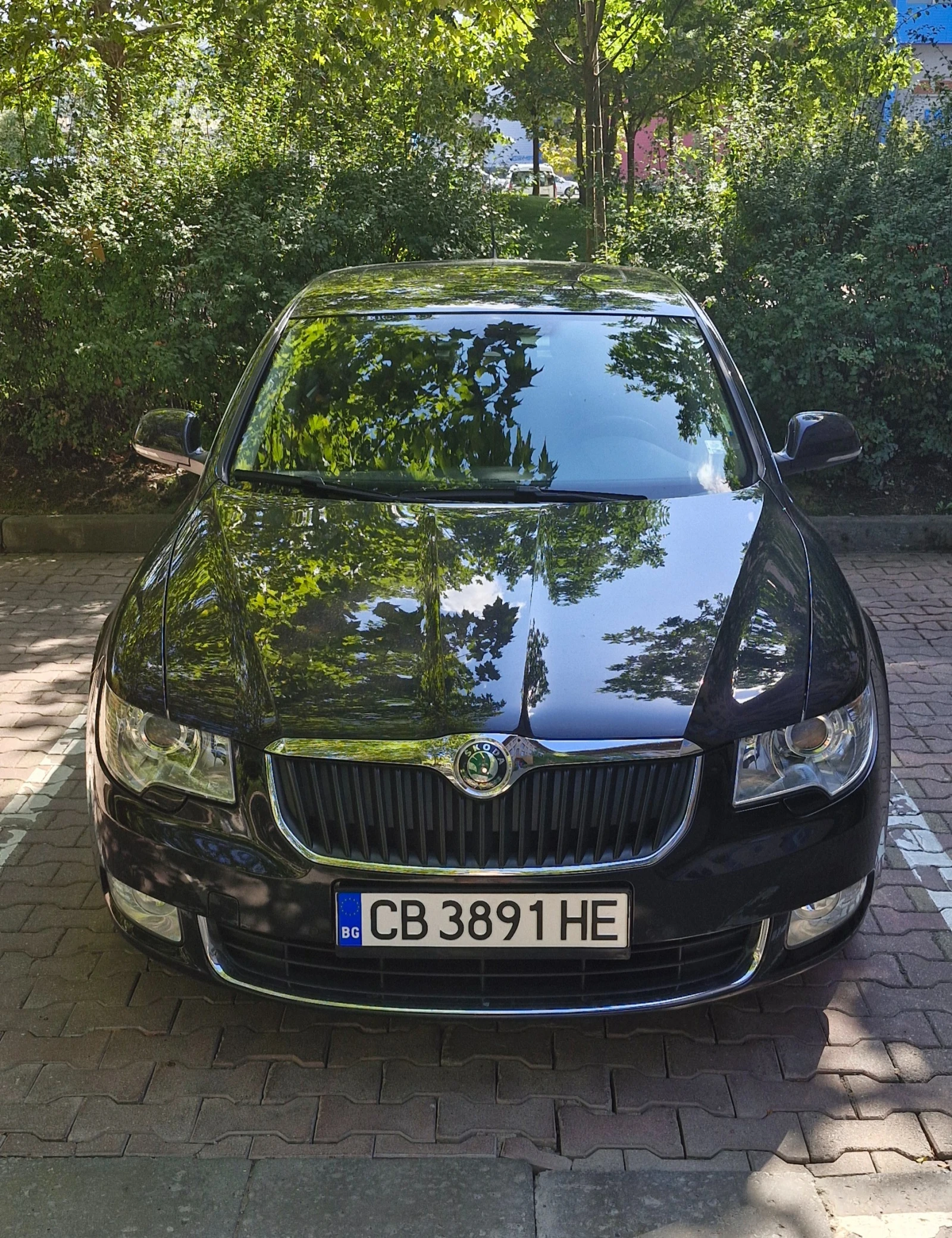 Skoda Superb 2.0TDI DSG - изображение 3