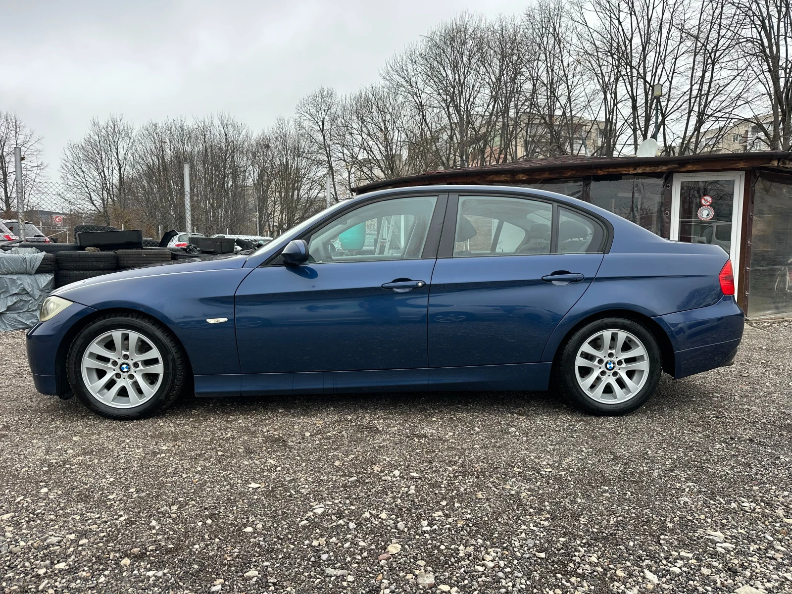 BMW 320 2.0TD 121kc - изображение 6