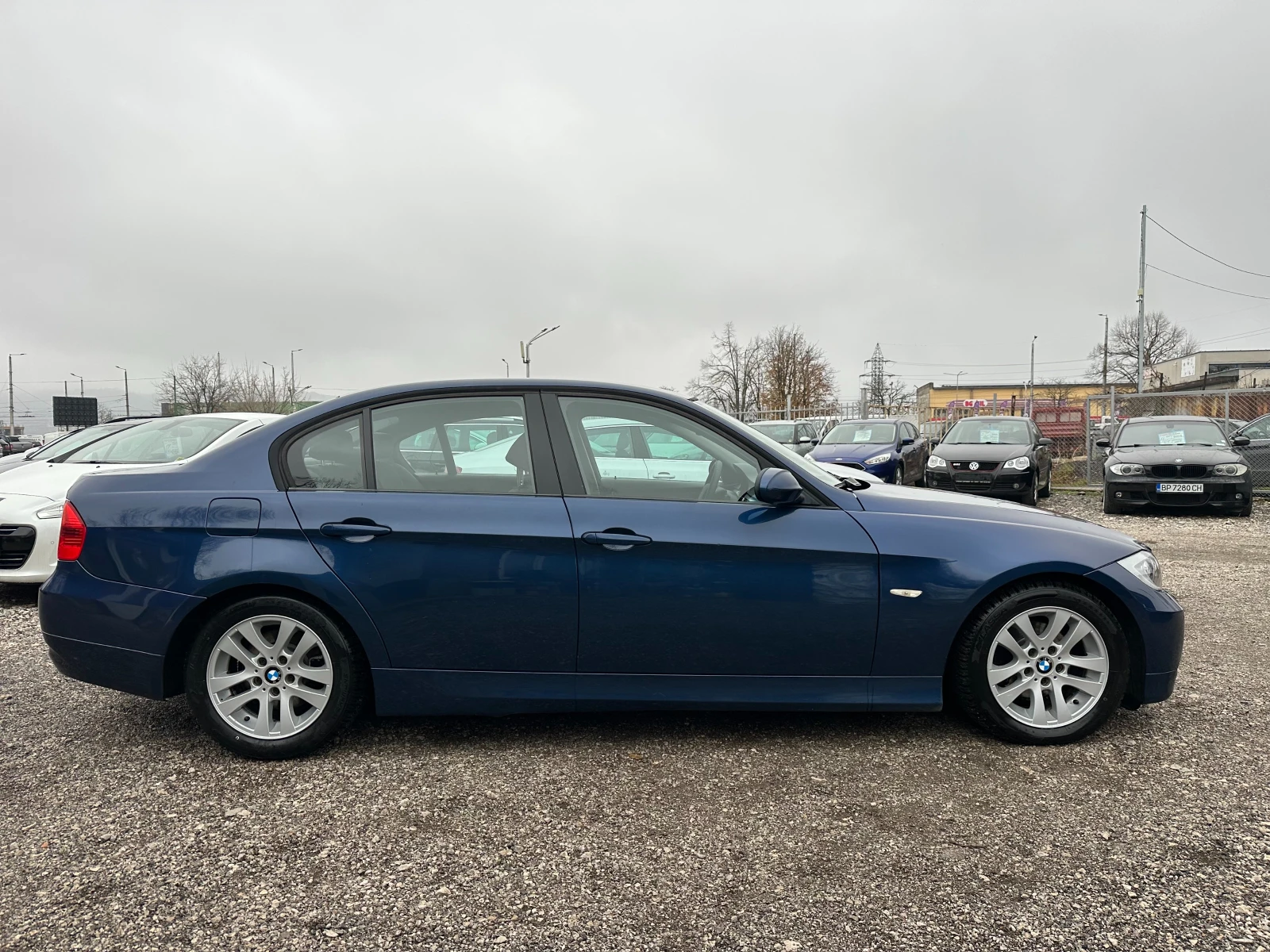 BMW 320 2.0TD 121kc - изображение 2