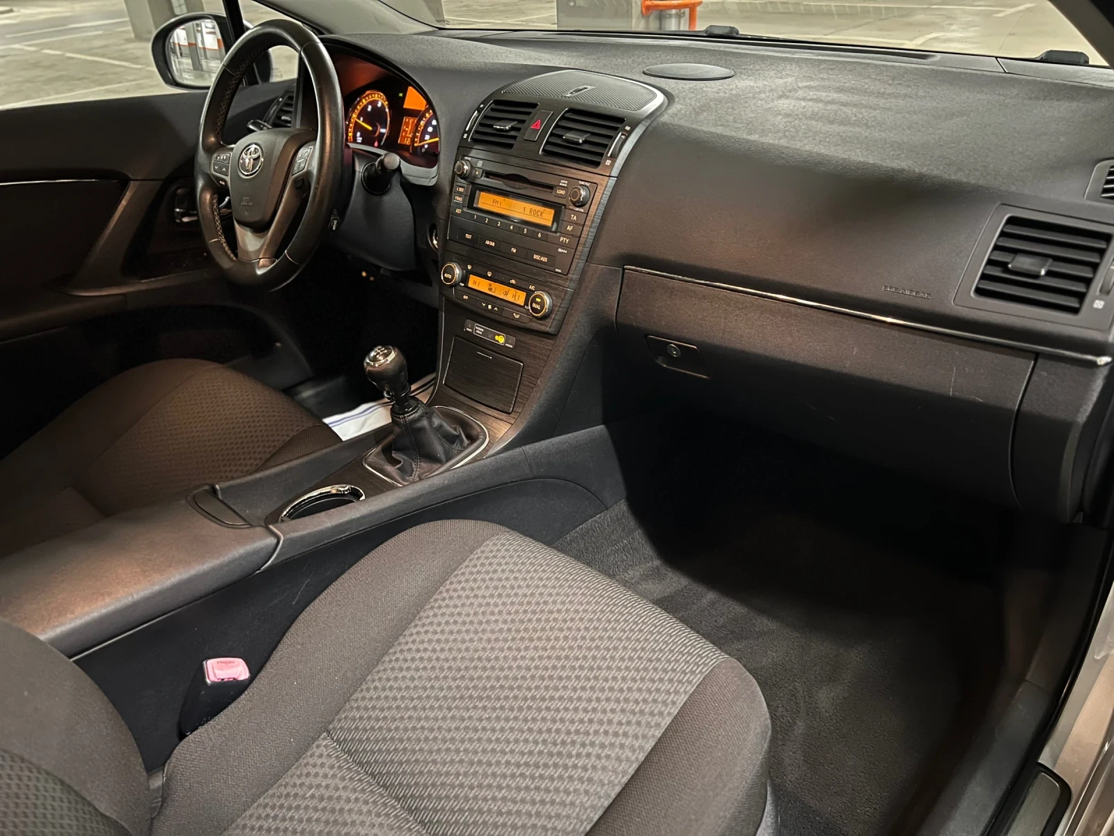 Toyota Avensis 2.0d4d-лизинг през Уникредит  | Mobile.bg — изображение 12