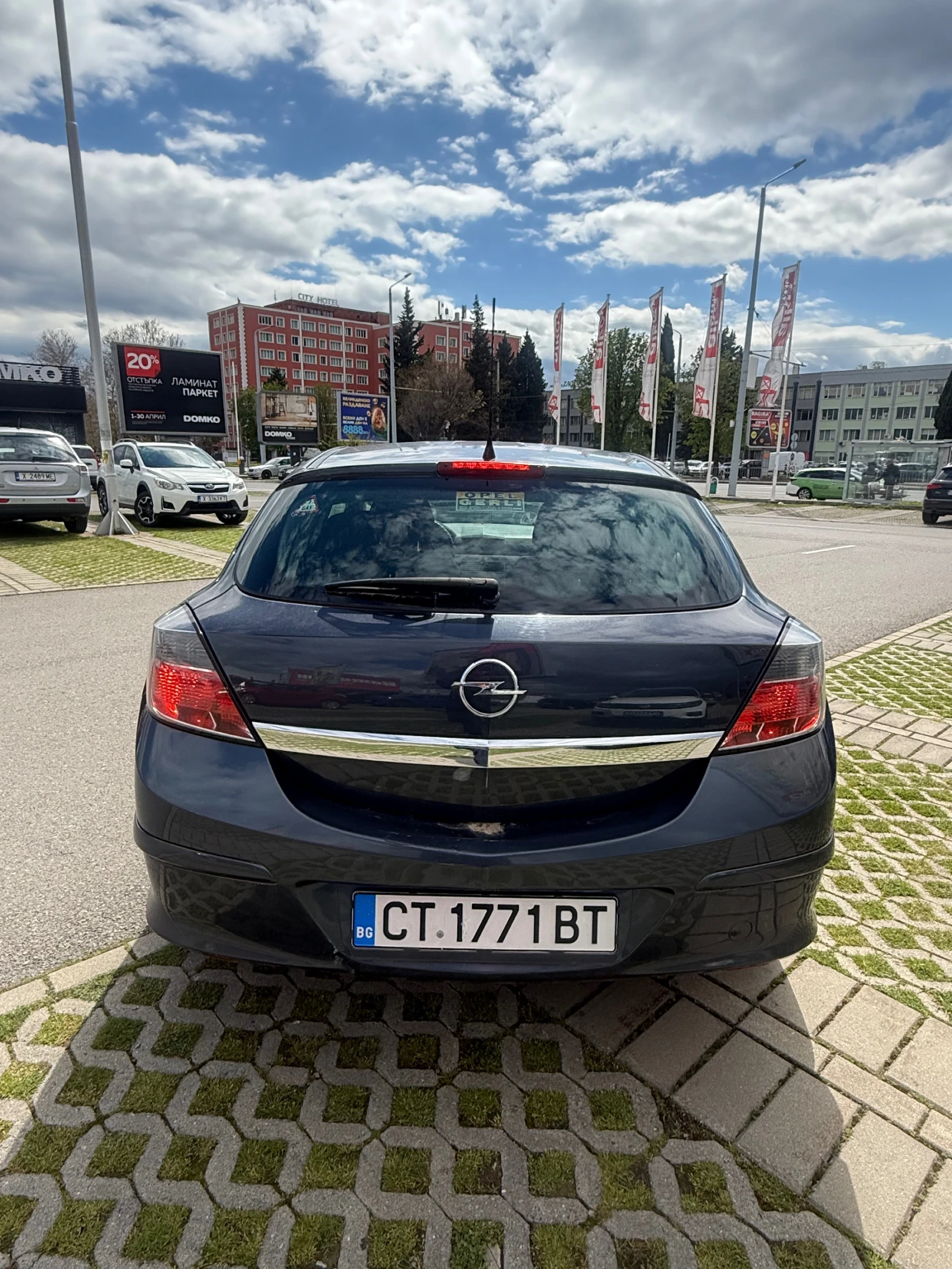 Opel Astra GTC 1.6 * газ/бензин * автоматик - изображение 10