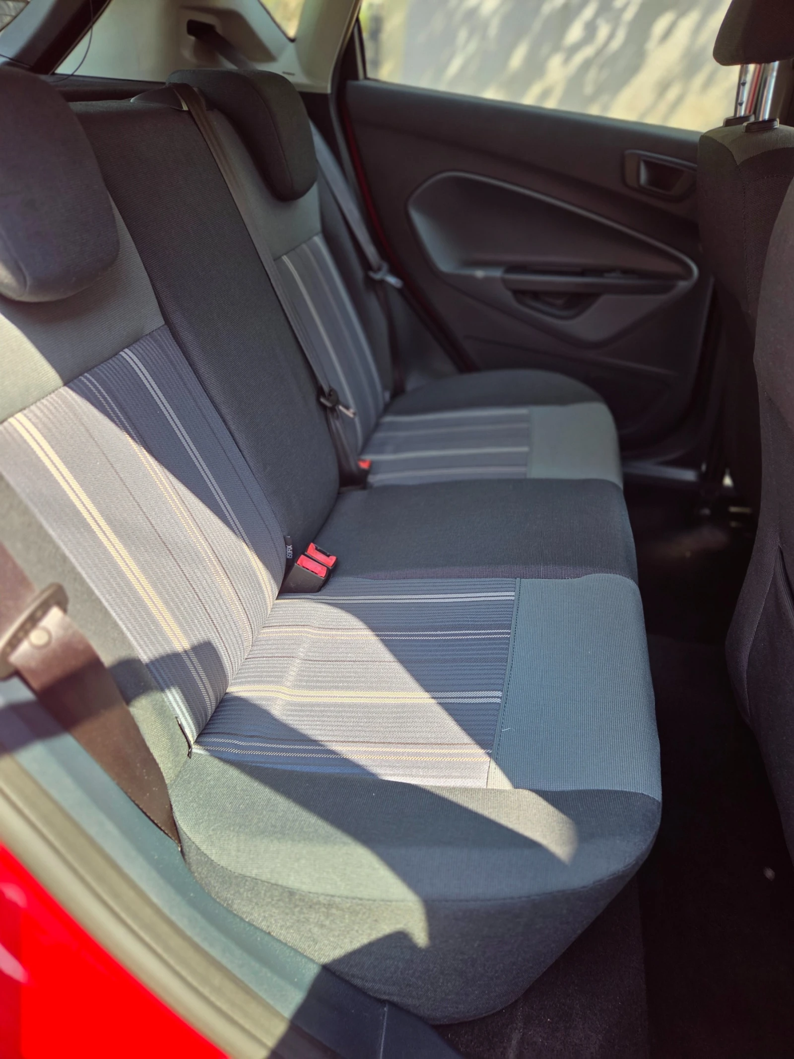 Ford Fiesta 1.4i Газов инж. ОТЛИЧНА - изображение 7