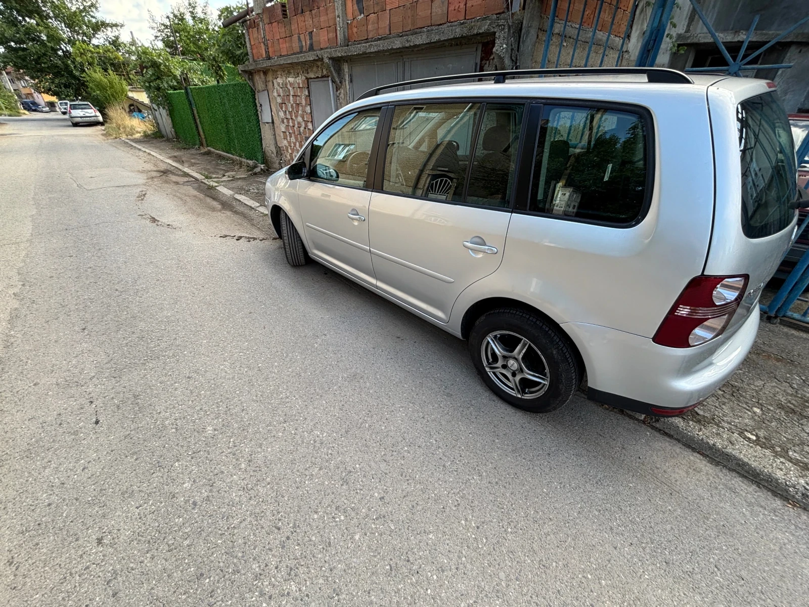 VW Touran 1.9tdi 6+ 1 - изображение 4