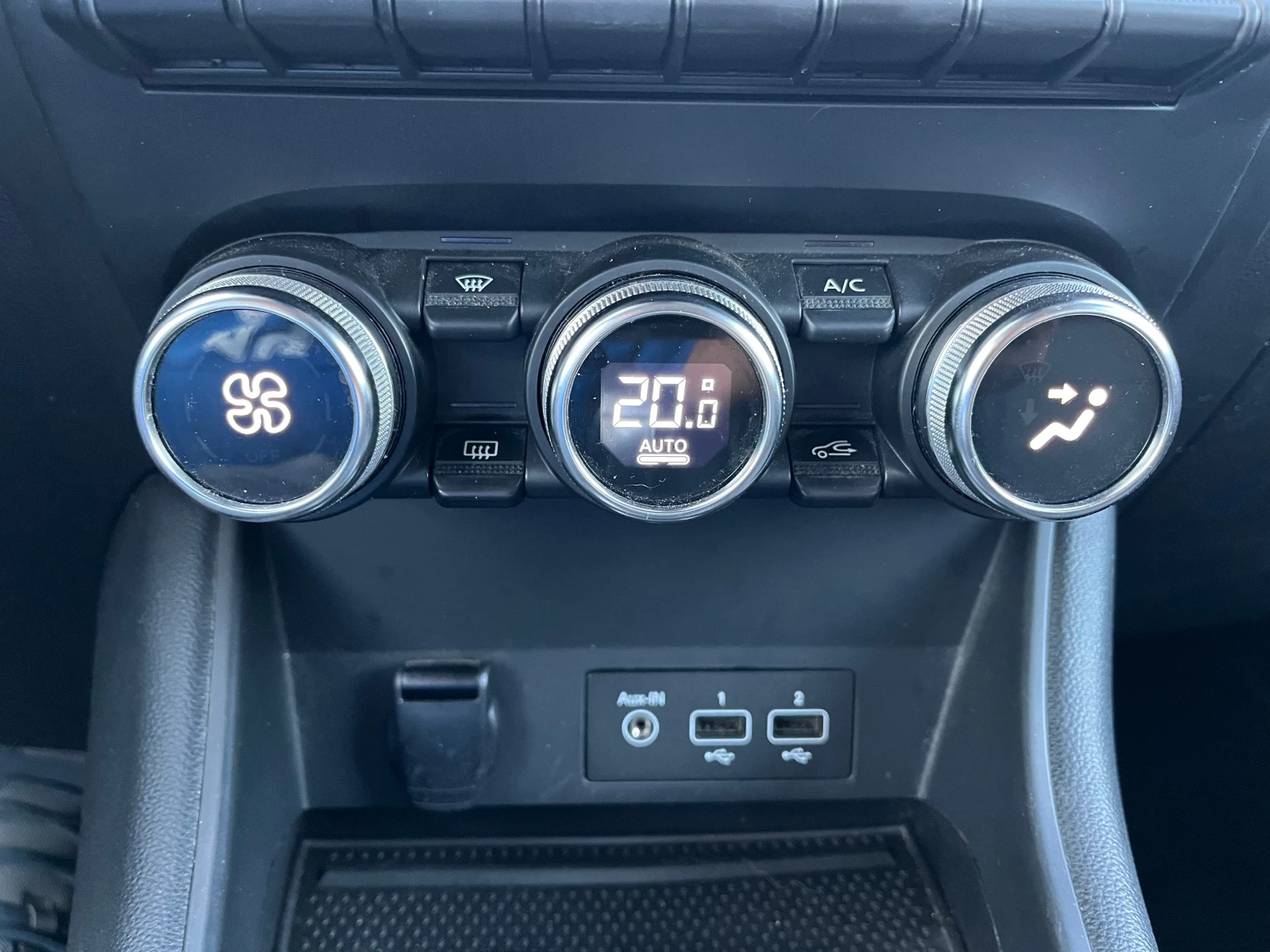 Renault Captur E-tech Hybrid 1.6 | Mobile.bg — изображение 14