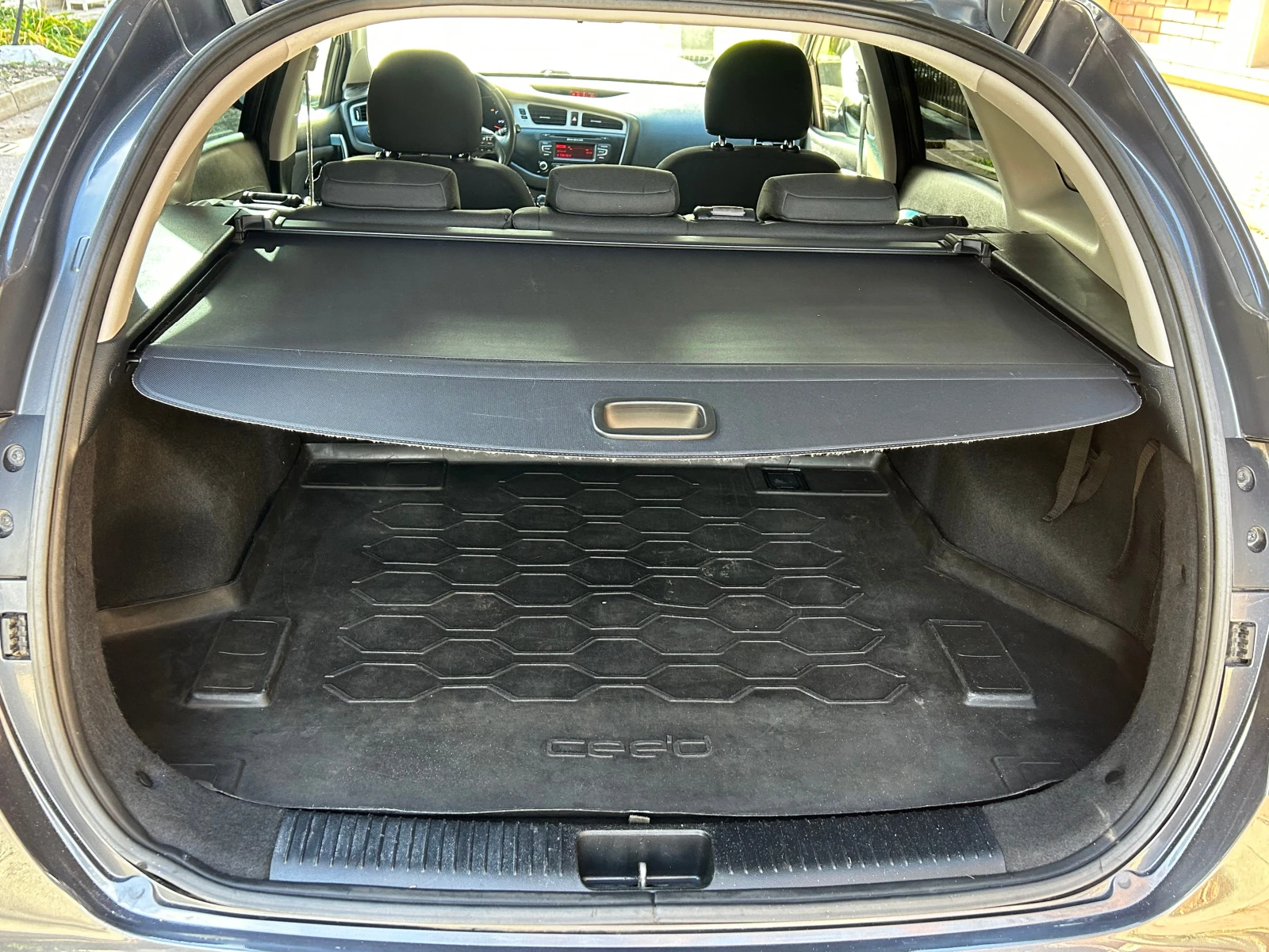 Kia Ceed 1.6CRDI 128K | Mobile.bg   16