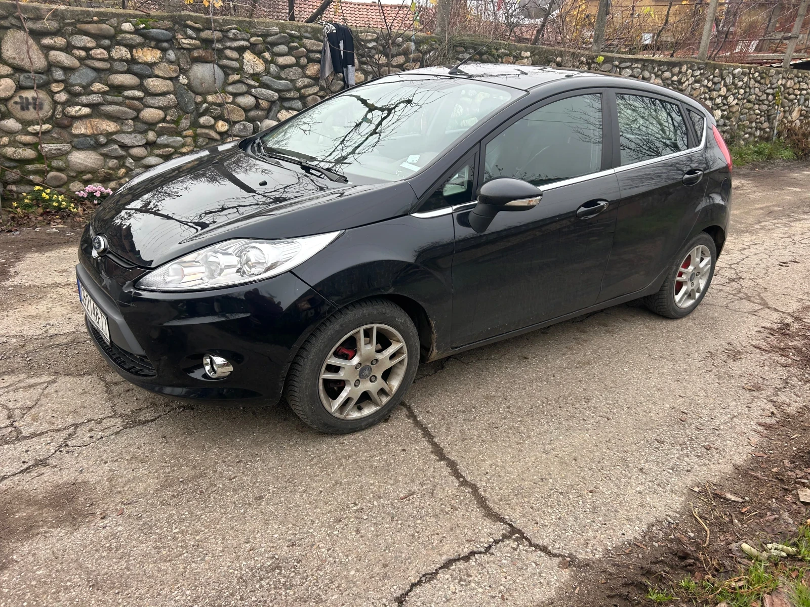 Ford Fiesta 1.6 ДИЗЕЛ - изображение 2