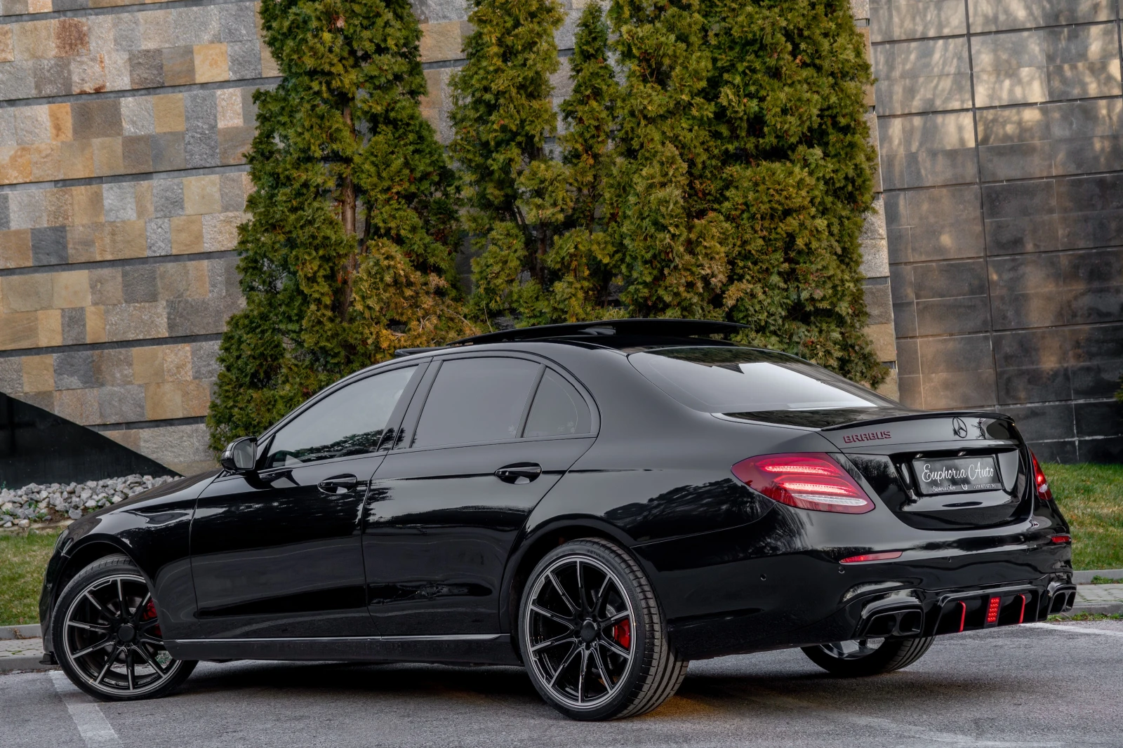 Mercedes-Benz E 220 d* BRABUS LIMITED* BLACK SERIES* 360CAM* CARBON*  - изображение 3