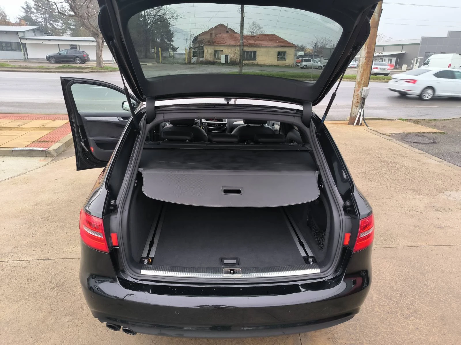 Audi A4 2.0d-Navi-Panorama-Distronik-Podgrev-Euro-5B | Mobile.bg � ����������� 11