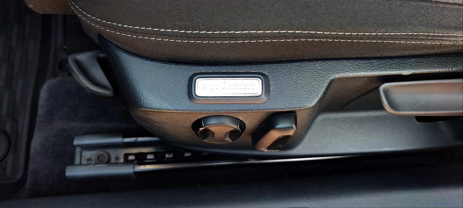 VW Passat, снимка 10 - Автомобили и джипове - 53848637