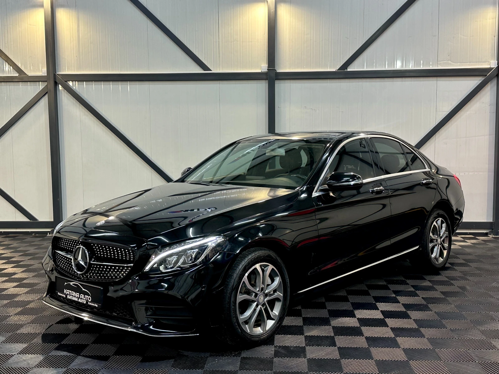 Mercedes-Benz C 300 * AMG LINE* 4MATIC* ПОДГРЕВ* МЪРТВИ ТОЧКИ* 