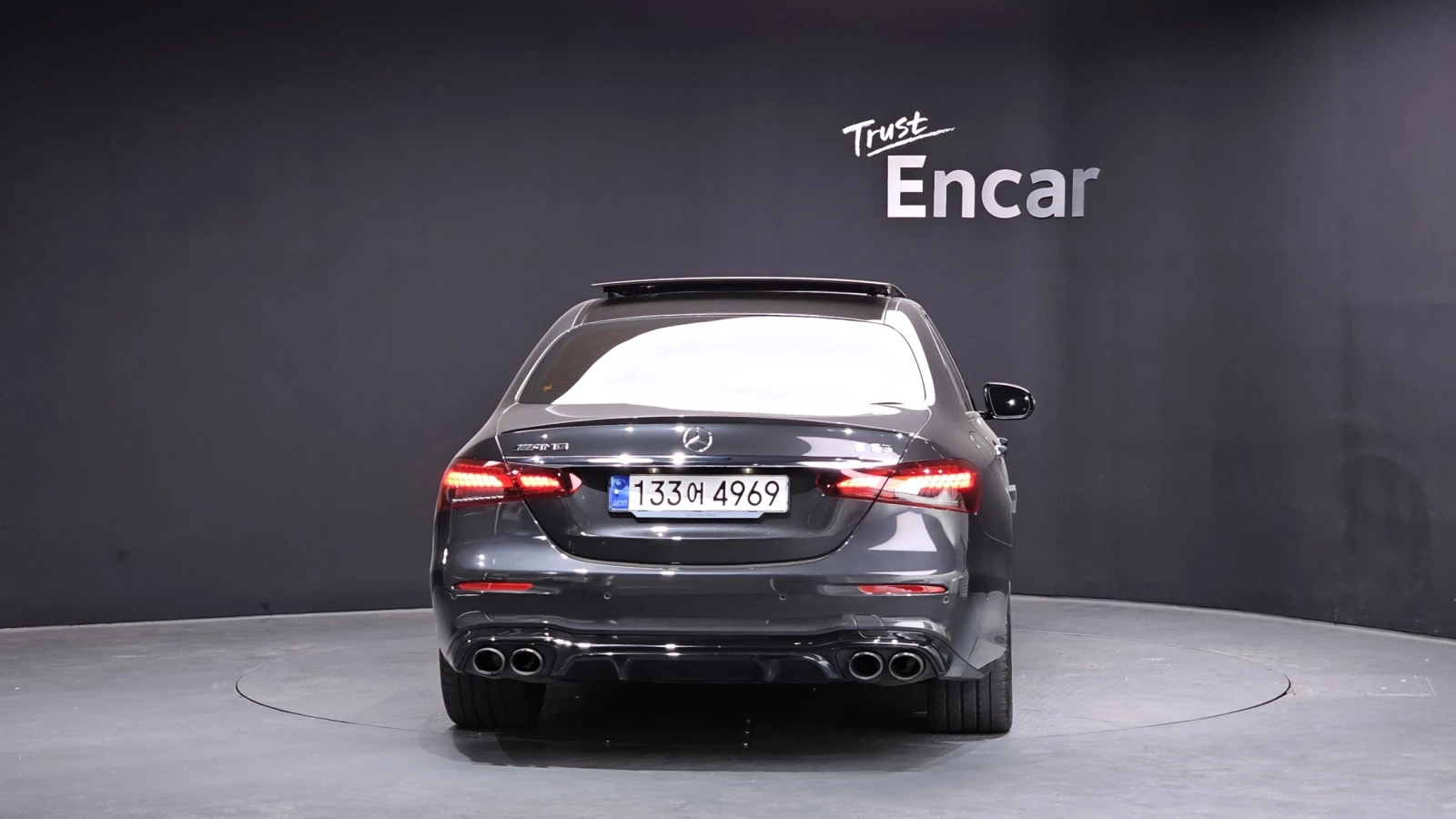 Mercedes-Benz E 53 AMG 4Matic* 360* Camera* CarPlay* Keyless* , снимка 5 - Автомобили и джипове - 54586608