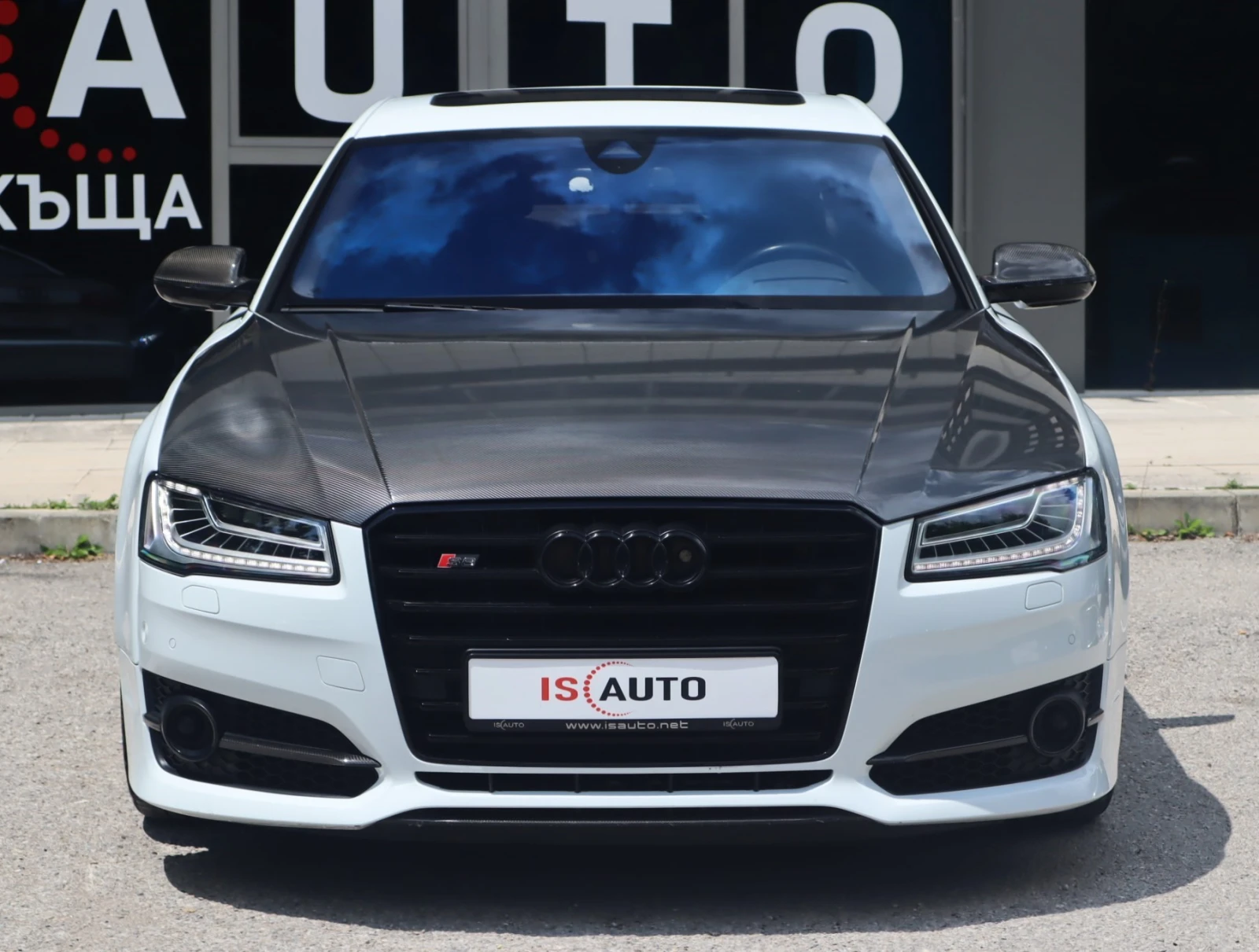 Audi S8 PLUS/EXCLUSIVE/HuD/Night/Обдухване/Керамика/BOSE, снимка 2 - Автомобили и джипове - 54840650