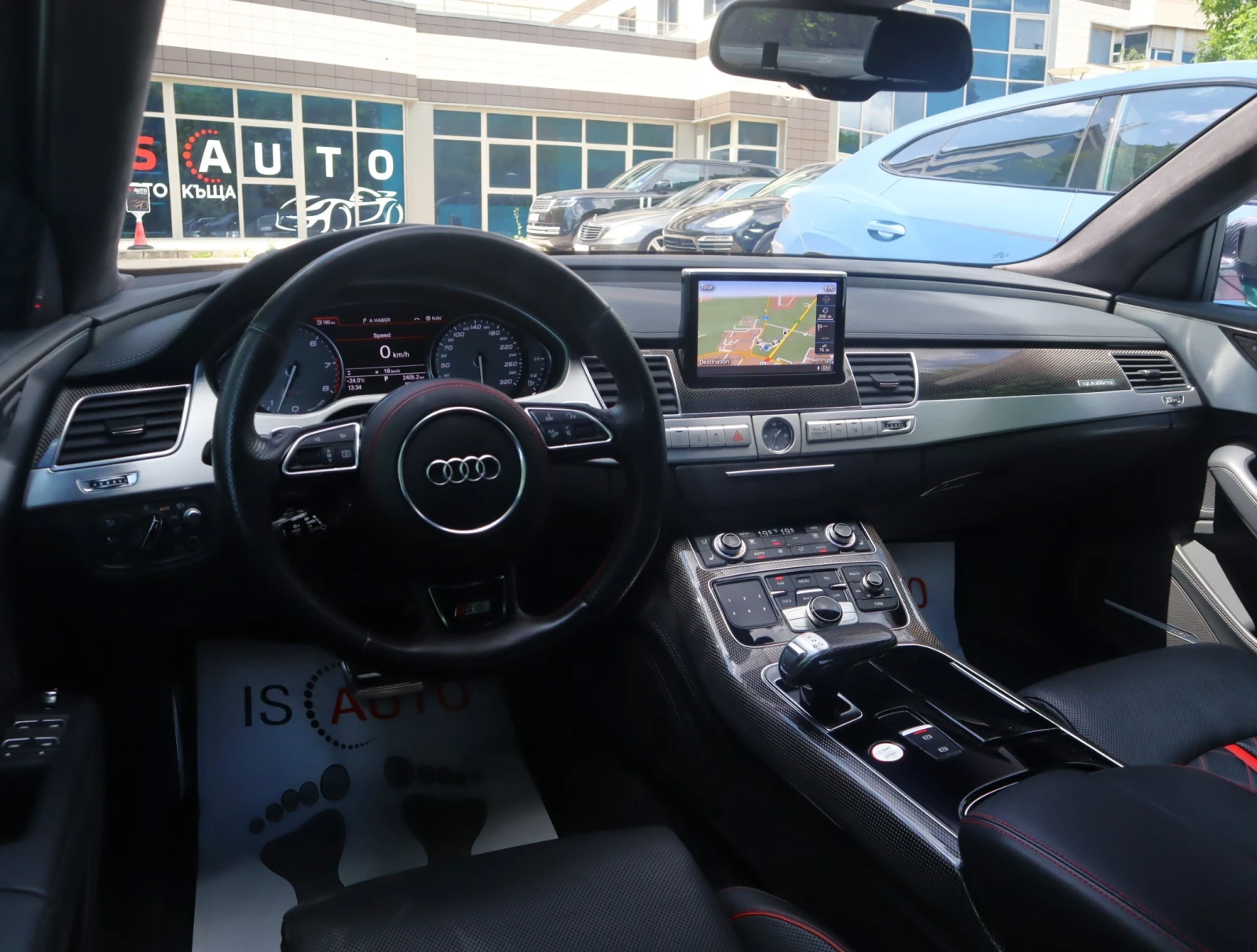 Audi S8 PLUS/EXCLUSIVE/HuD/Night/Обдухване/Керамика/BOSE, снимка 7 - Автомобили и джипове - 54840650