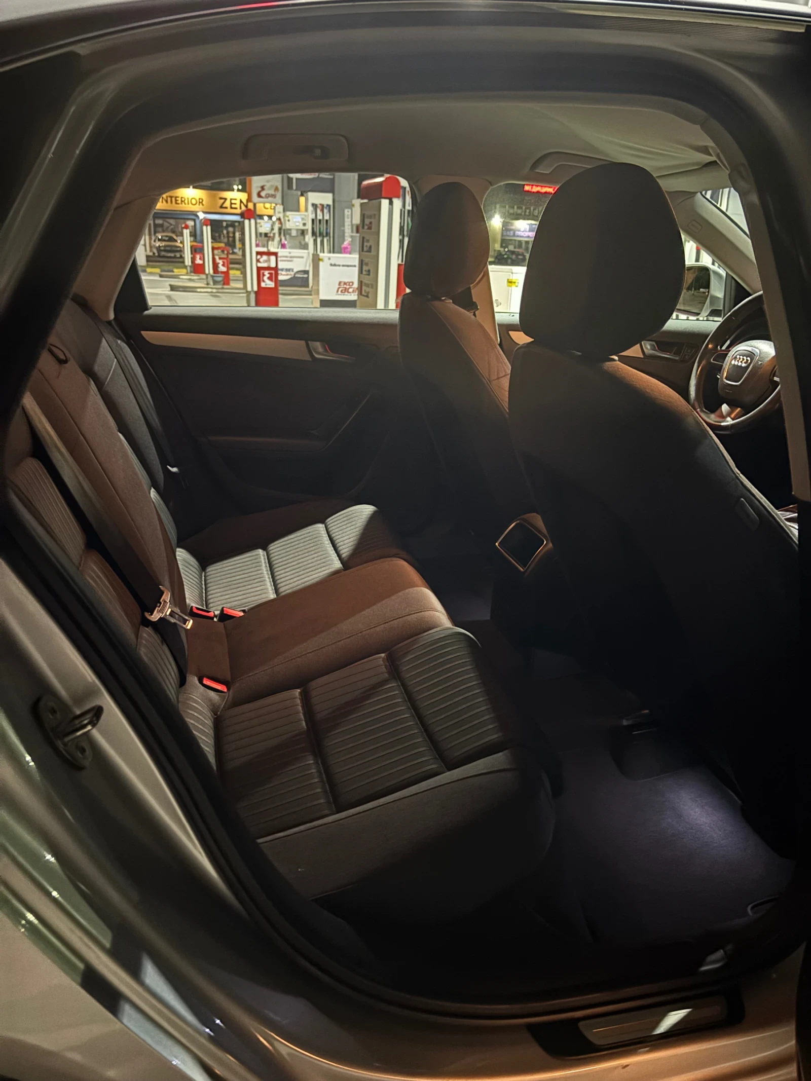 Audi A4, снимка 5 - Автомобили и джипове - 54989980