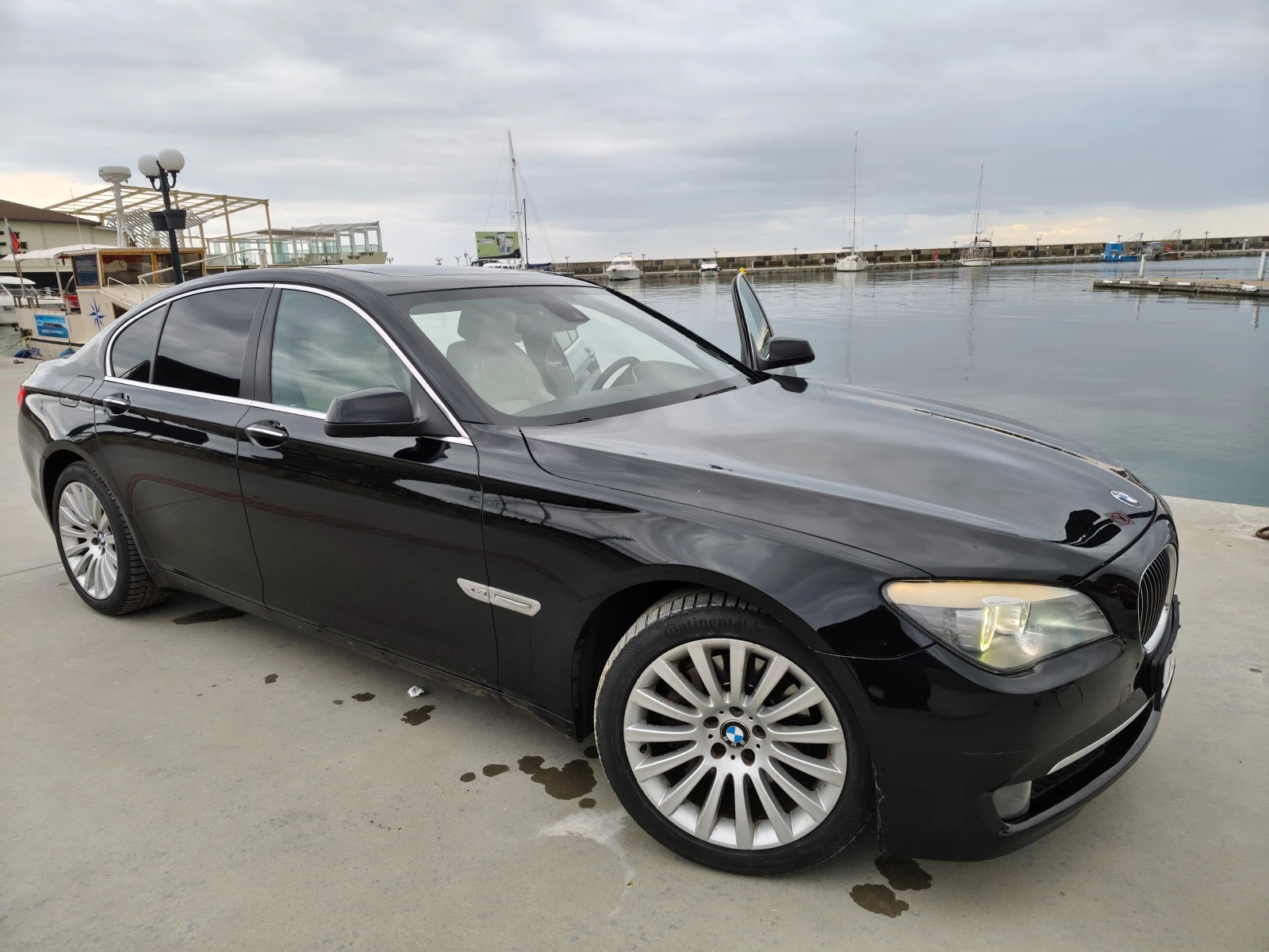 BMW 740 Xdrive, снимка 3 - Автомобили и джипове - 55424450
