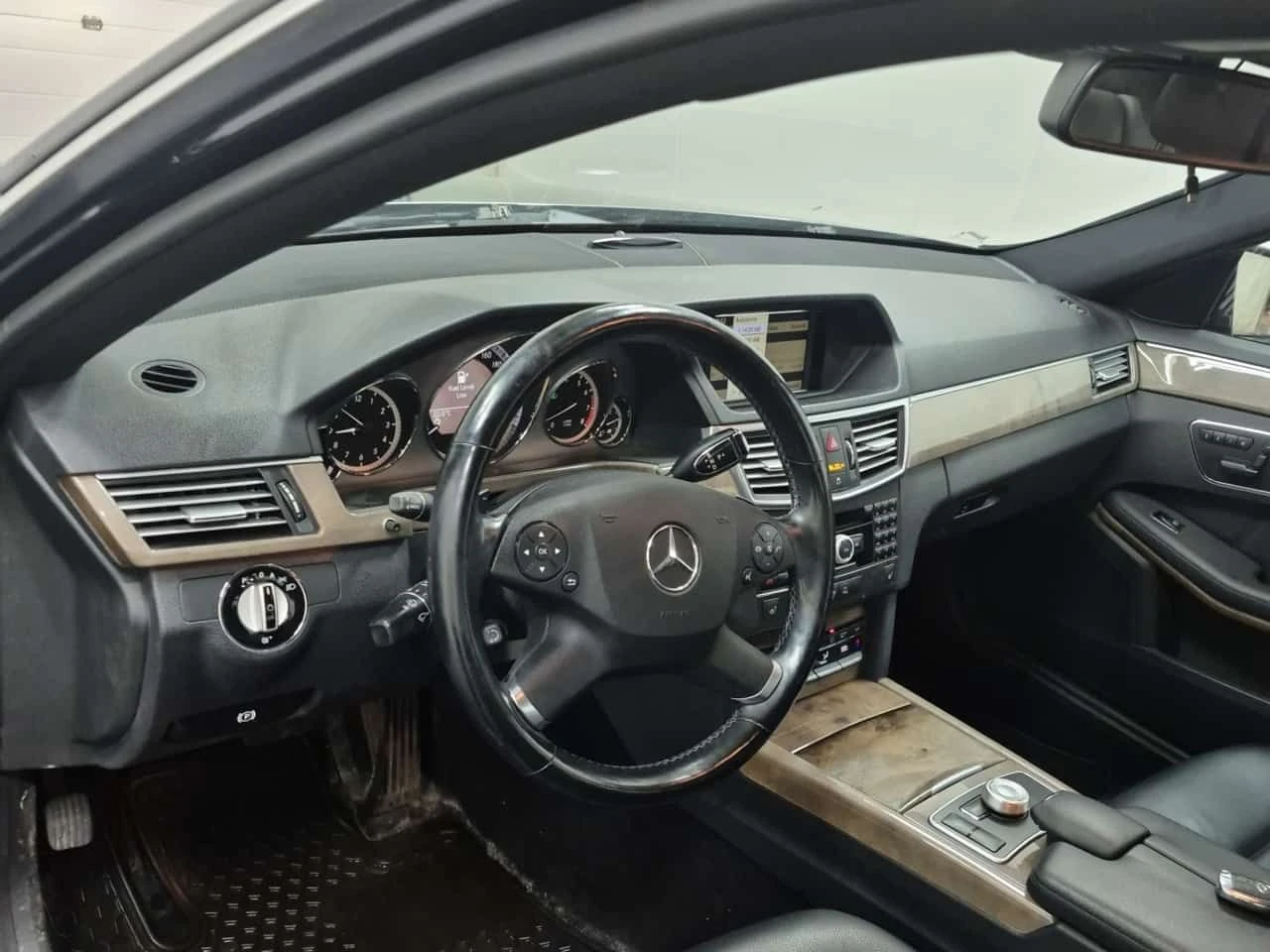 Mercedes-Benz E 350 * LUXURY * 3.5 V6 * CARFAX * , снимка 7 - Автомобили и джипове - 55517296